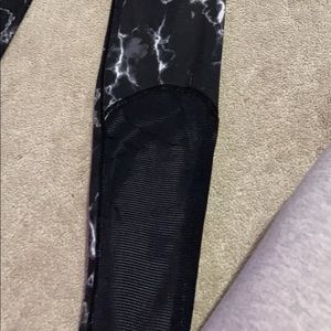 Buff bunny leggings. Size small